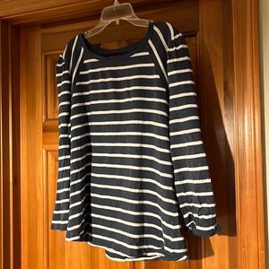 White House Black Market 3/4 sleeve cotton top